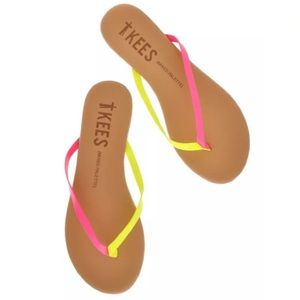 Auth Mixed Pink Citrus Leather Thong Sandals